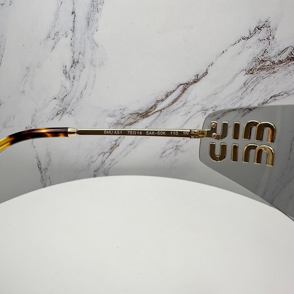 New MIU MIU Sunglasses - Picture 9 of 16